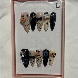 Black and Cream Decorative Press-On Nails